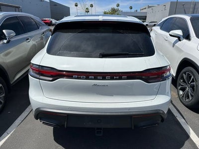 2023 Porsche Macan Base