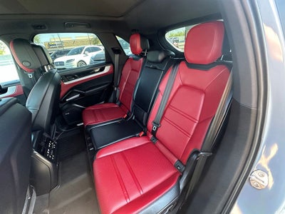 2024 Porsche Cayenne S