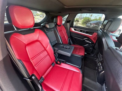 2024 Porsche Cayenne S