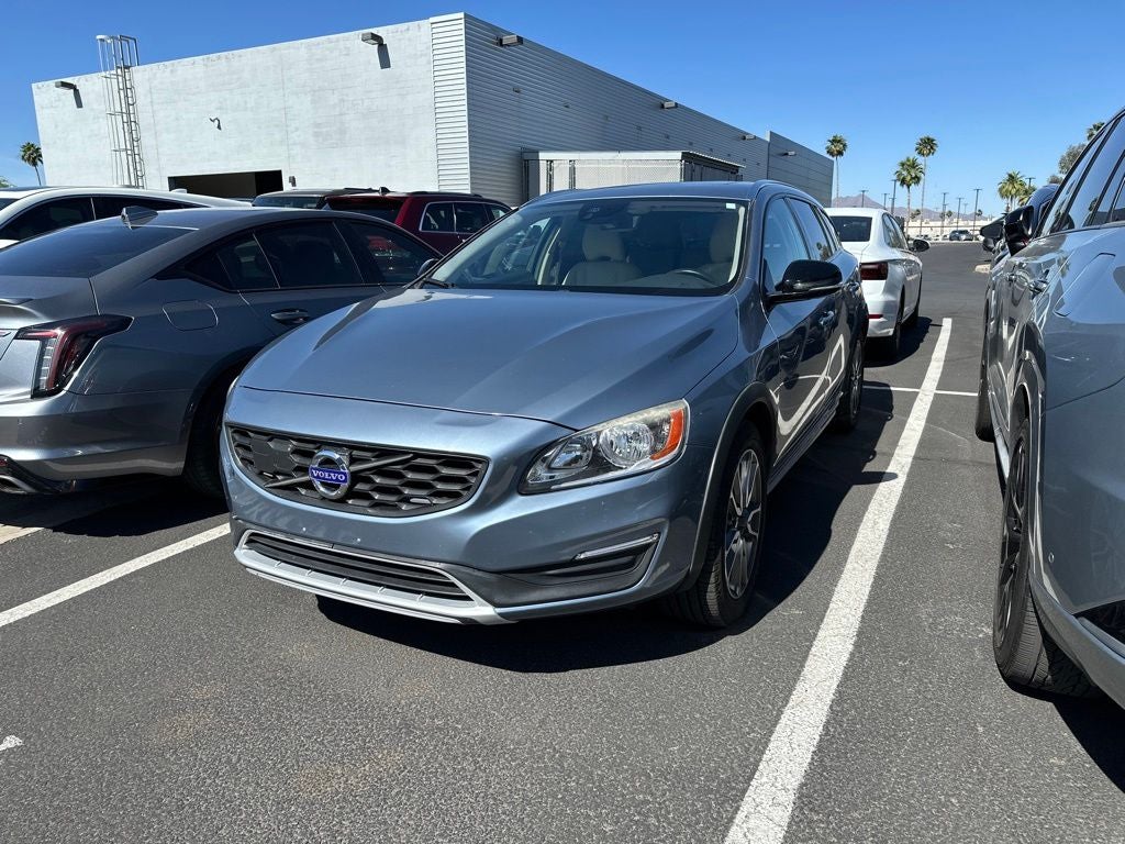 2017 Volvo V60 Cross Country T5