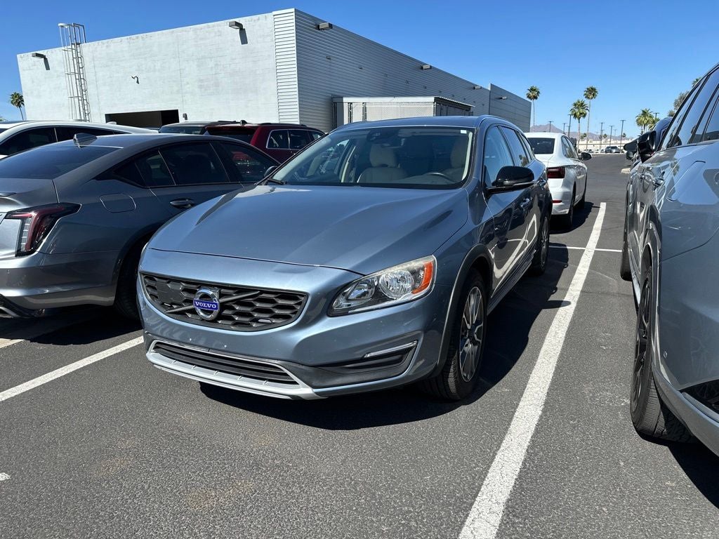 2017 Volvo V60 Cross Country T5