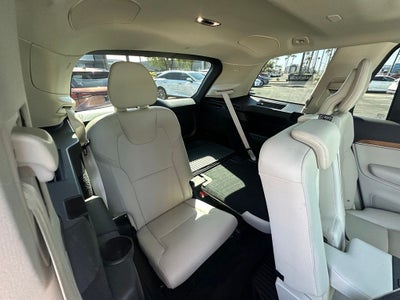 2022 Volvo XC90 Recharge Plug-In Hybrid T8 Inscription Expression Extended Range 7P