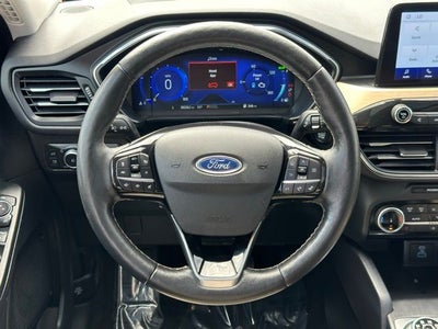 2022 Ford Escape Hybrid Titanium