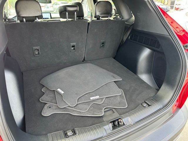 2022 Ford Escape Hybrid Titanium