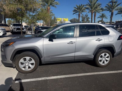 2024 Toyota RAV4 LE