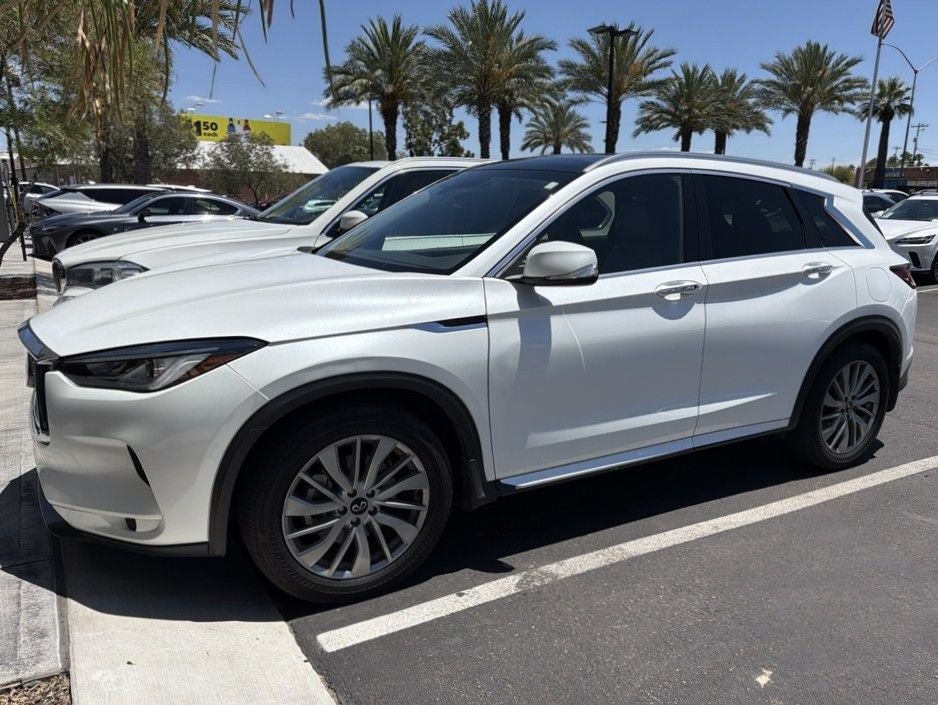 2023 INFINITI QX50 LUXE