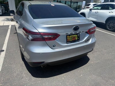 2022 Toyota Camry Hybrid XLE
