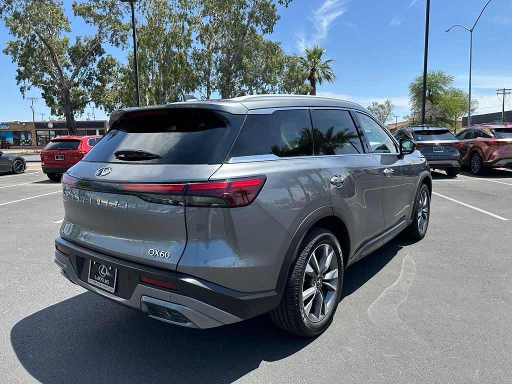 2022 INFINITI QX60 LUXE