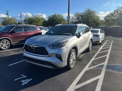 2023 Toyota Highlander Platinum