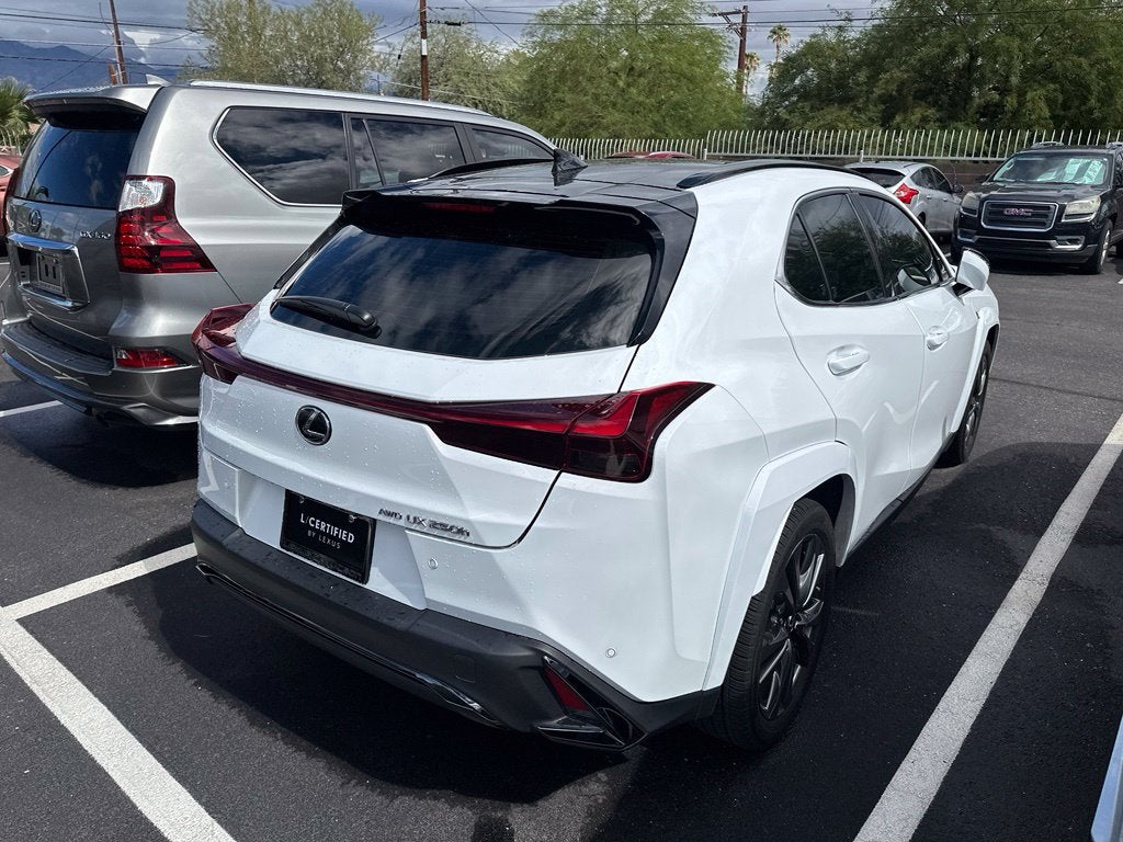 2023 Lexus UX 250h F SPORT Handling