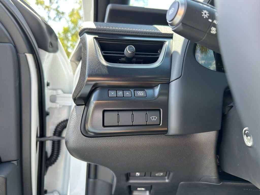 2026 Lexus UX 300h Premium