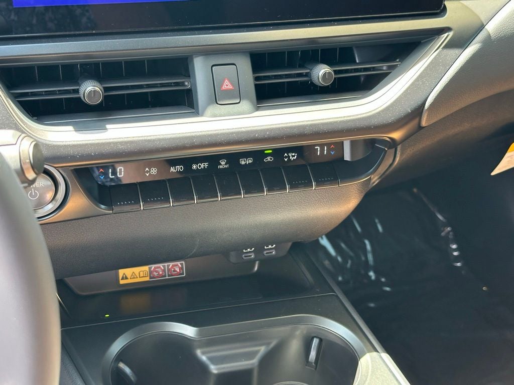 2026 Lexus UX 300h Premium