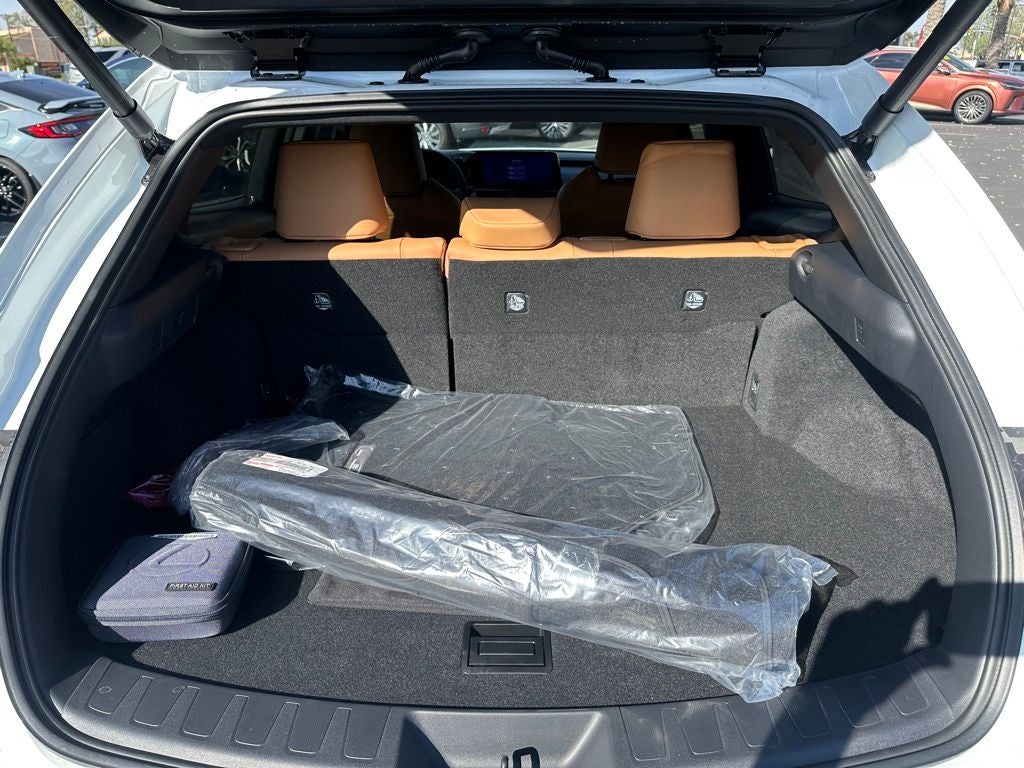 2026 Lexus UX 300h Premium