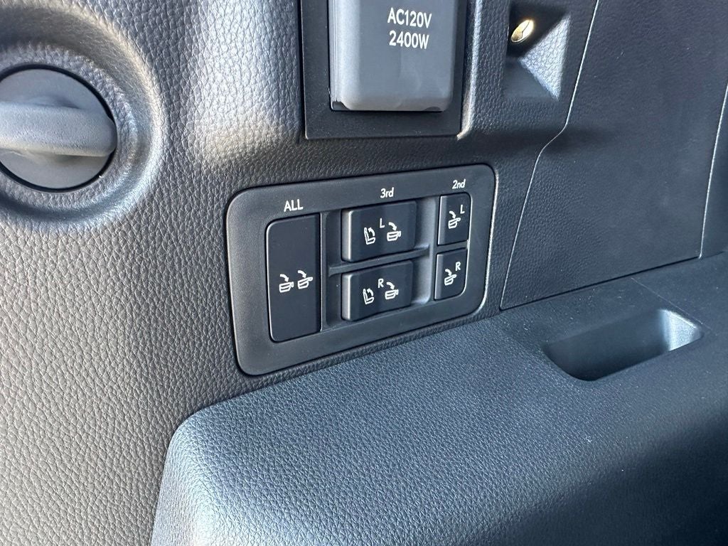 2026 Lexus LX 700h Luxury