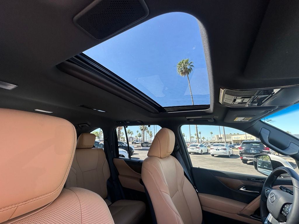 2026 Lexus LX 700h Luxury