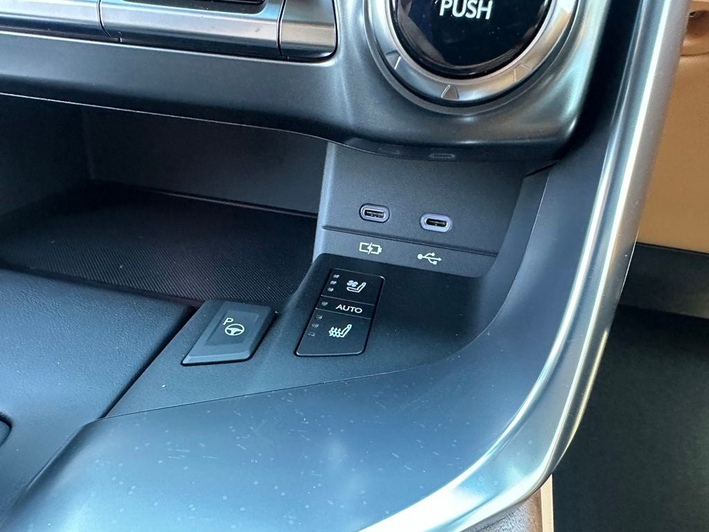 2026 Lexus LX 700h Luxury