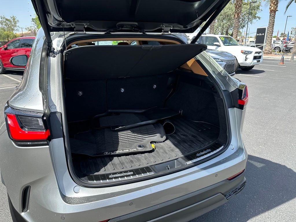 2025 Lexus NX 350h Premium