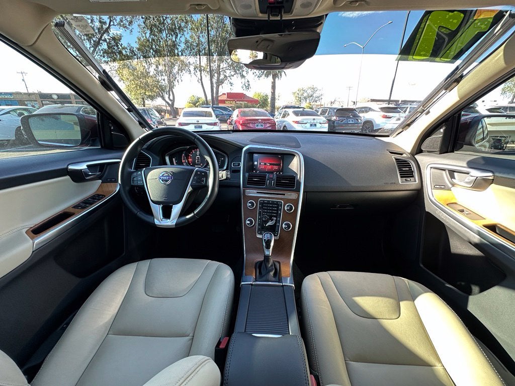 2017 Volvo XC60 T5 Inscription