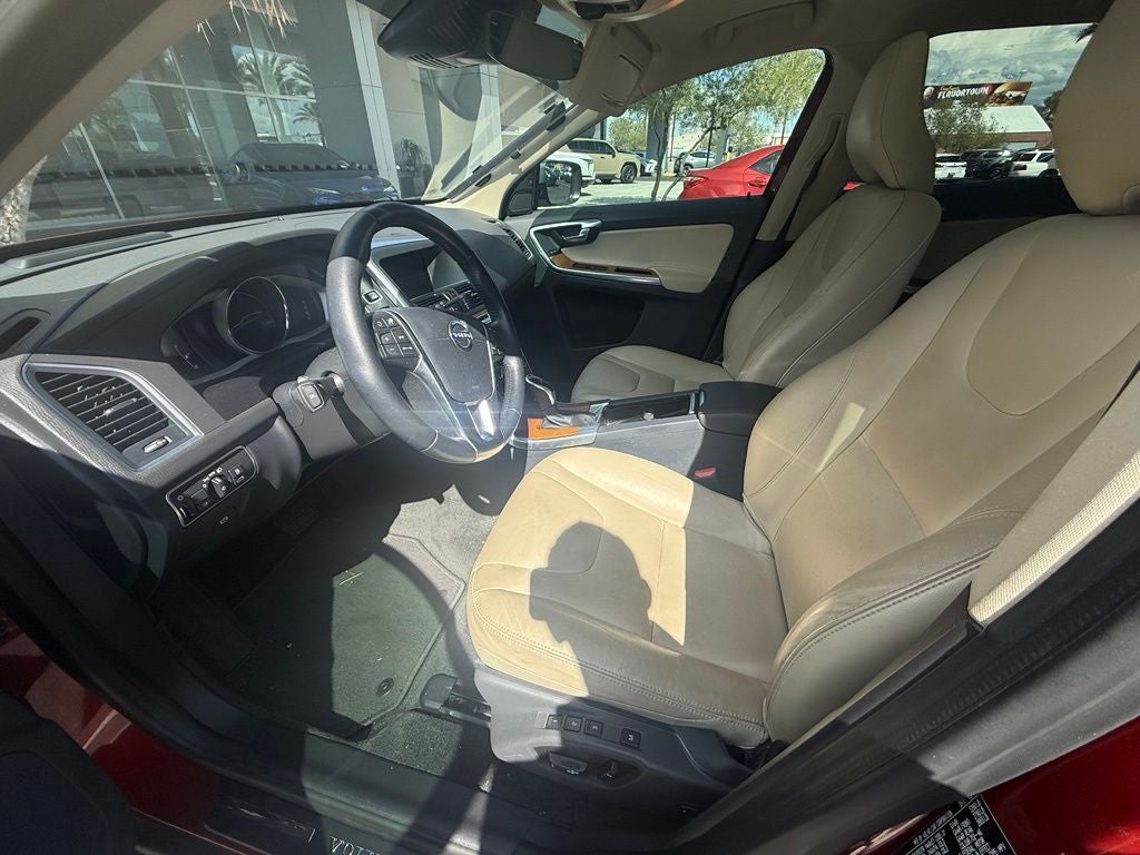 2017 Volvo XC60 T5 Inscription