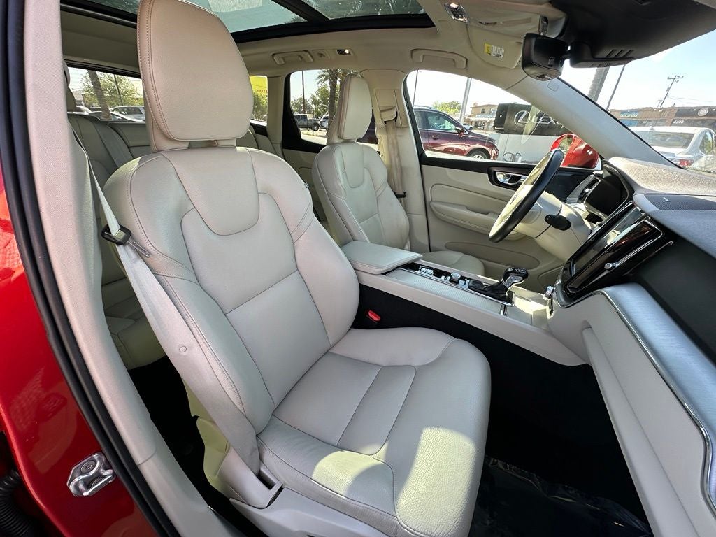 2019 Volvo XC60 T6 Momentum